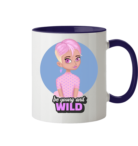 Zweifarbige Tasse mit handgezeichneten Cartoon in rosa mit  Beschriftung "be young and wild." 